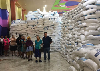 Agricultores de Nueva Santa Rosa reciben Bono Campesino