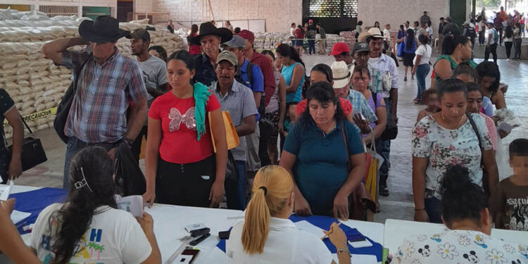 Asistencia alimentaria llega a familias de Quetzaltenango, Jutiapa y Santa Rosa