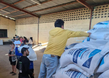 Bono Campesino se entrega en Santa Cruz Naranjo