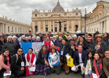 Celebran ceremonia eucarística en honor al Cristo de Esquipulas en la Basílica de San Pedro