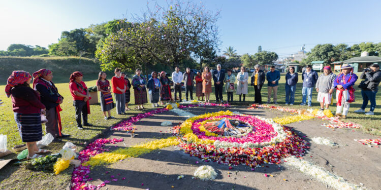 La importancia Waqxaqib’ B’atz en la cosmovisión Maya