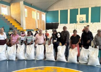 Se entregan alimentos para combatir la inseguridad alimentaria