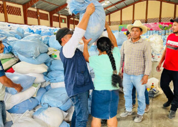 Entregan alimentos para más de ocho mil familias de Camotán