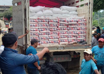 Inicia recepción de alimentos para familias de Alta Verapaz y Santa Rosa