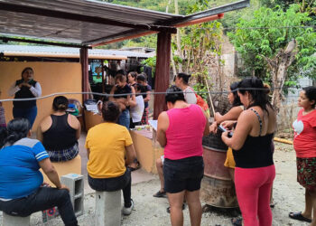 Mujeres integrantes de CADER fortalecen conocimientos en economía rural