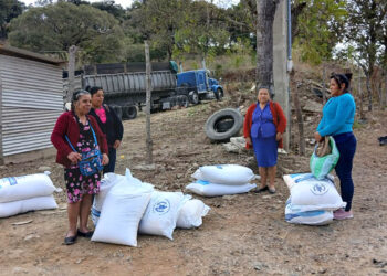 Productores de El Progreso y Zacapa reciben Bono Campesino