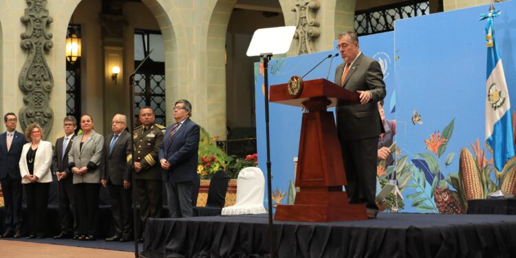 Ejecutivo confirma a gabinete para 2025