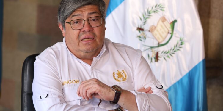 Gobernación priorizará fortalecimiento institucional y tecnológico para 2025