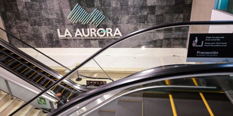 Ascensores y gradas eléctricas del AILA serán espacios seguros para los usuarios   