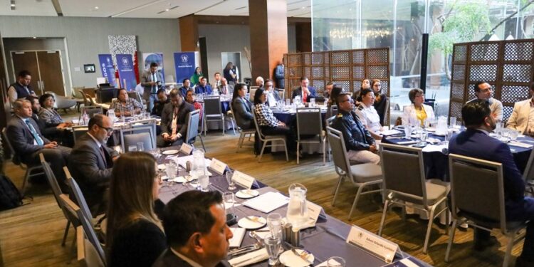 Avanza iniciativa para normar actividades portuarias que mejoren las inversiones públicas y privadas