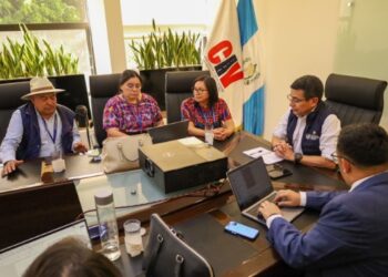 Mejores carreteras para beneficiar a comunidades de Chimaltenango