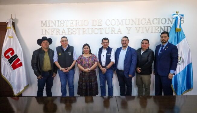 Priorización de infraestructura vial es abordada en reunión de autoridades de Alta Verapaz y el CIV