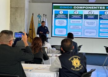 UDEVIPO lidera mesa de trabajo para mejorar la calidad de vida en asentamientos urbanos