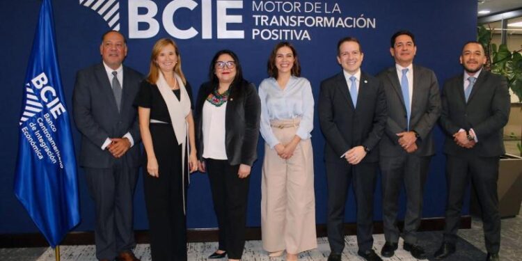 El Proyecto Mesoamérica consolida los vínculos de trabajo con el BCIE