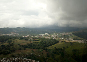 Bajas temperaturas y lluvias podrían afectar a 77 municipios