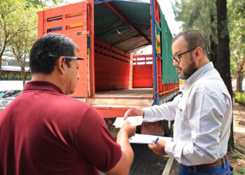 Jornada de emisión y renovación de licencias sanitarias de transporte en Petén