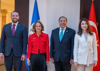 Cancillería de Guatemala recibe a delegación comercial turca para impulsar el comercio bilateral