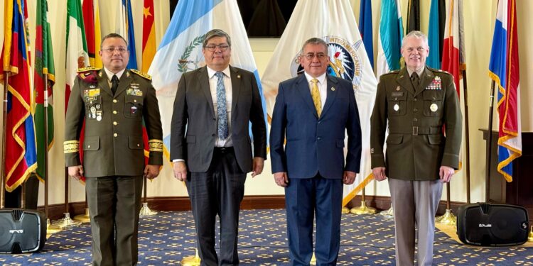Ministro Jiménez expone en Washington estrategia y logros en seguridad