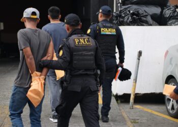 Arrestan a presuntos pandilleros tras ataque armado en centro histórico