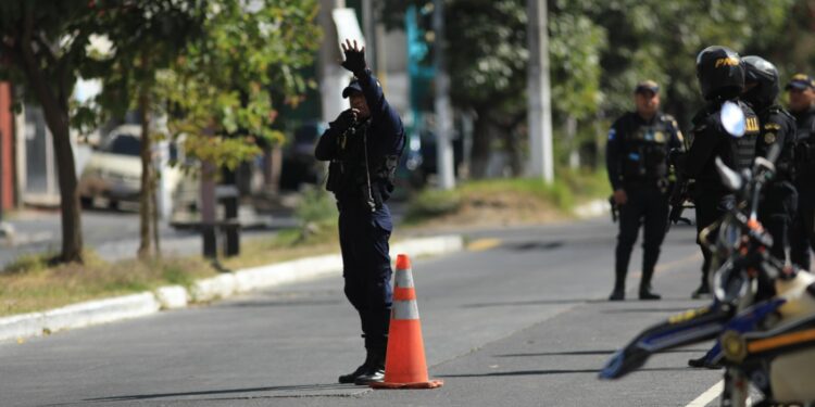 Gobernación y Defensa instalan campamentos combinados para fortalecer la seguridad ciudadana