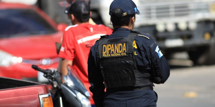 PNC intensifica operativos de seguridad en la zona 18 capitalina