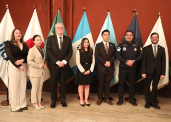 Mandos policiales se especializan en Policía Comunitaria