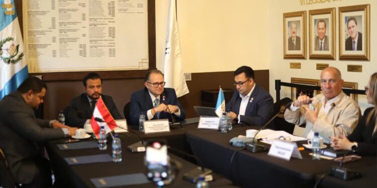 Teleférico del AILA a La Antigua: presentan avances para hacerlo realidad