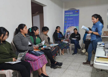 Totonicapán: Fortalecen implementación de huertos familiares y manejo postcosecha