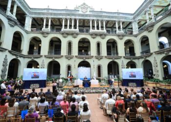 Día Internacional de la Mujer: Resaltan avances en equidad de género