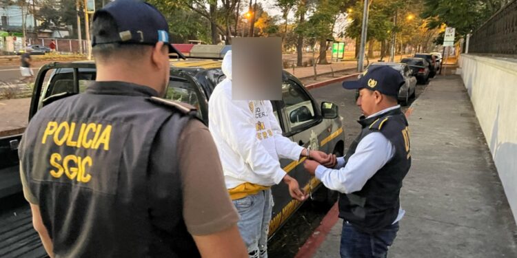 Capturan a acusado de agredir a estudiante en el Centro Histórico