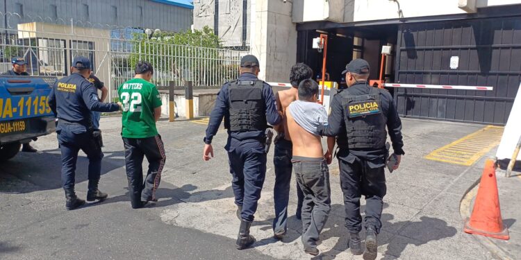 Capturan a cinco presuntos sicarios de la MS-13 en la ciudad capital