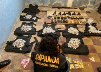 Desmantelan guarida de salvatruchas en la Capital e incautan arsenal