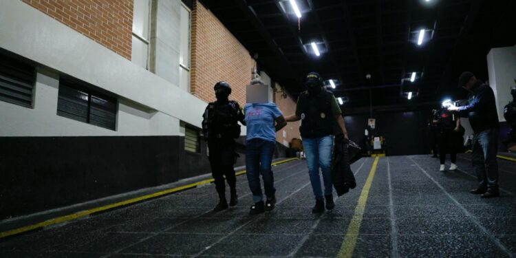 Extraditan a “Chicharra” presunto máximo líder de la organización del narcotráfico “Los Huistas”