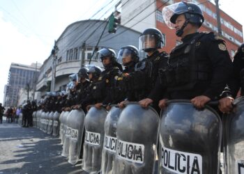 Policías activan protocolos ante agresión de infiltrados en bloqueos