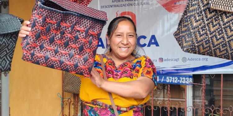 Adesca vuelve a convocar a artistas, gestores, investigadores y creadores