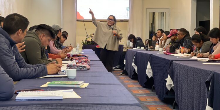 Líderes y comunidades indígenas a nivel nacional reciben capacitación cultural