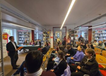 Embajada de Guatemala en Polonia promueve la lectura en español en certamen