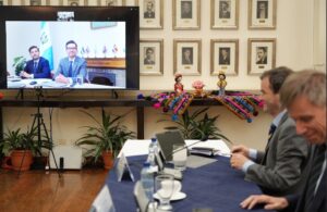 Acto de la firma del Mecanismo de Consultas Políticas en la sede de la Cancillería.