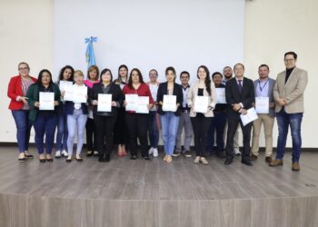 Trabajadores del CIV se certifican por el Instituto Nacional de Administración Pública