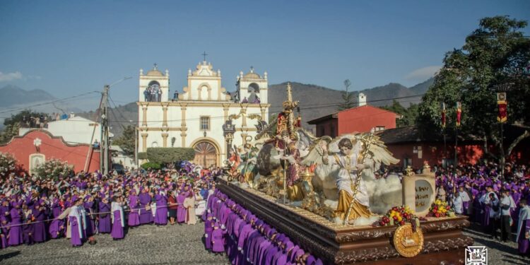 Garantizan un entorno seguro durante procesión en la ciudad colonial