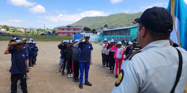 Fuerzas policiales promueven entornos seguros para la niñez y la adolescencia