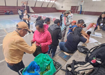 Entregan pilones de hortalizas a familias con niños con desnutrición aguda en Tejutla