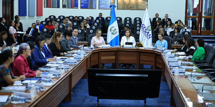 Gobierno fortalece acciones interinstitucionales para combatir la desnutrición aguda