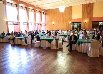 Imparten charlas magistrales acerca del control de plagas y enfermedades en las plantas