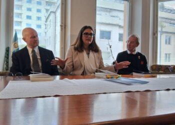 Con presentación de libro, la Embajada de Guatemala en Suecia promueve la diplomacia cultural