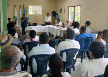 Productores agropecuarios de Retalhuleu se capacitan en alimentación escolar