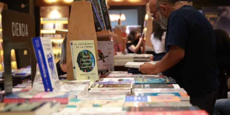 En mayo, Guatemala se llena de literatura