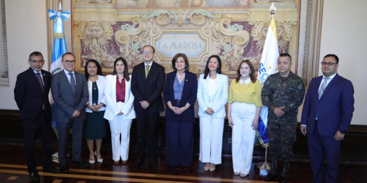 Gobierno fortalece estrategias para prevenir el consumo de drogas