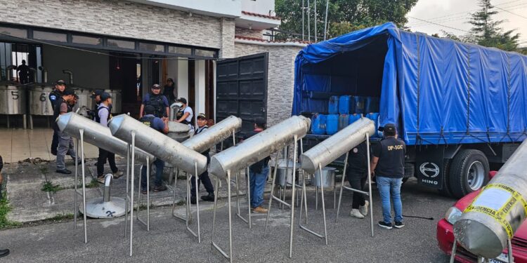 Desmantelan narcolaboratorio y capturan a implicados en San José Pinula