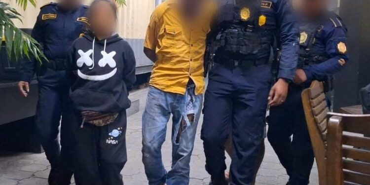 PNC intercepta a presuntos pandilleros tras persecución en Villa Nueva